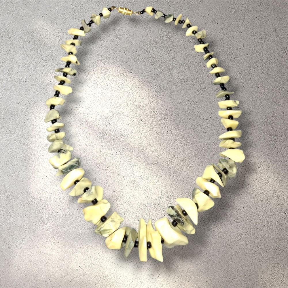 Cream and Grey Nugget, Chip Beaded Necklace Graduated Vintage rustic poss faux?